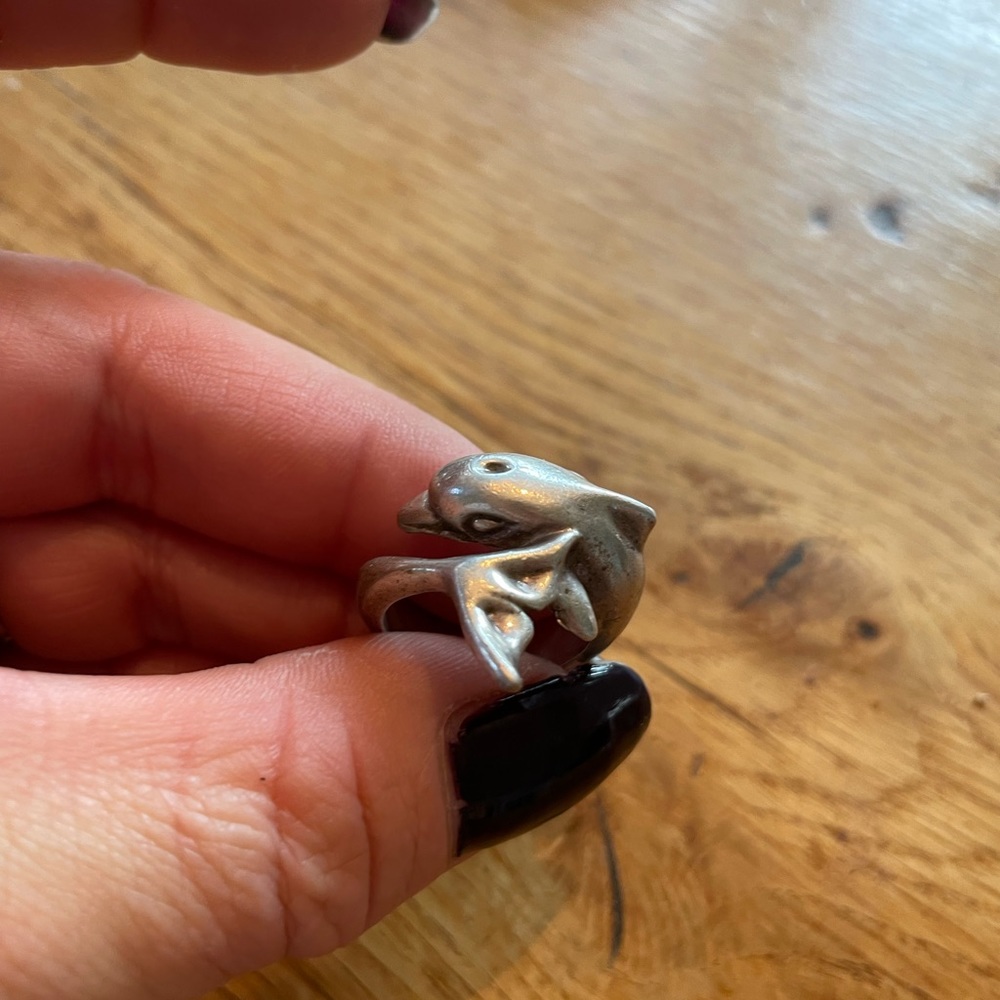 Silver dolphin ring - Picture 2 of 4